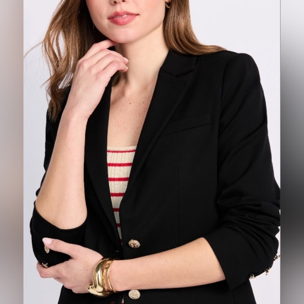 Black Women's Tailored Blazer - Classic Single-Breasted Jacket